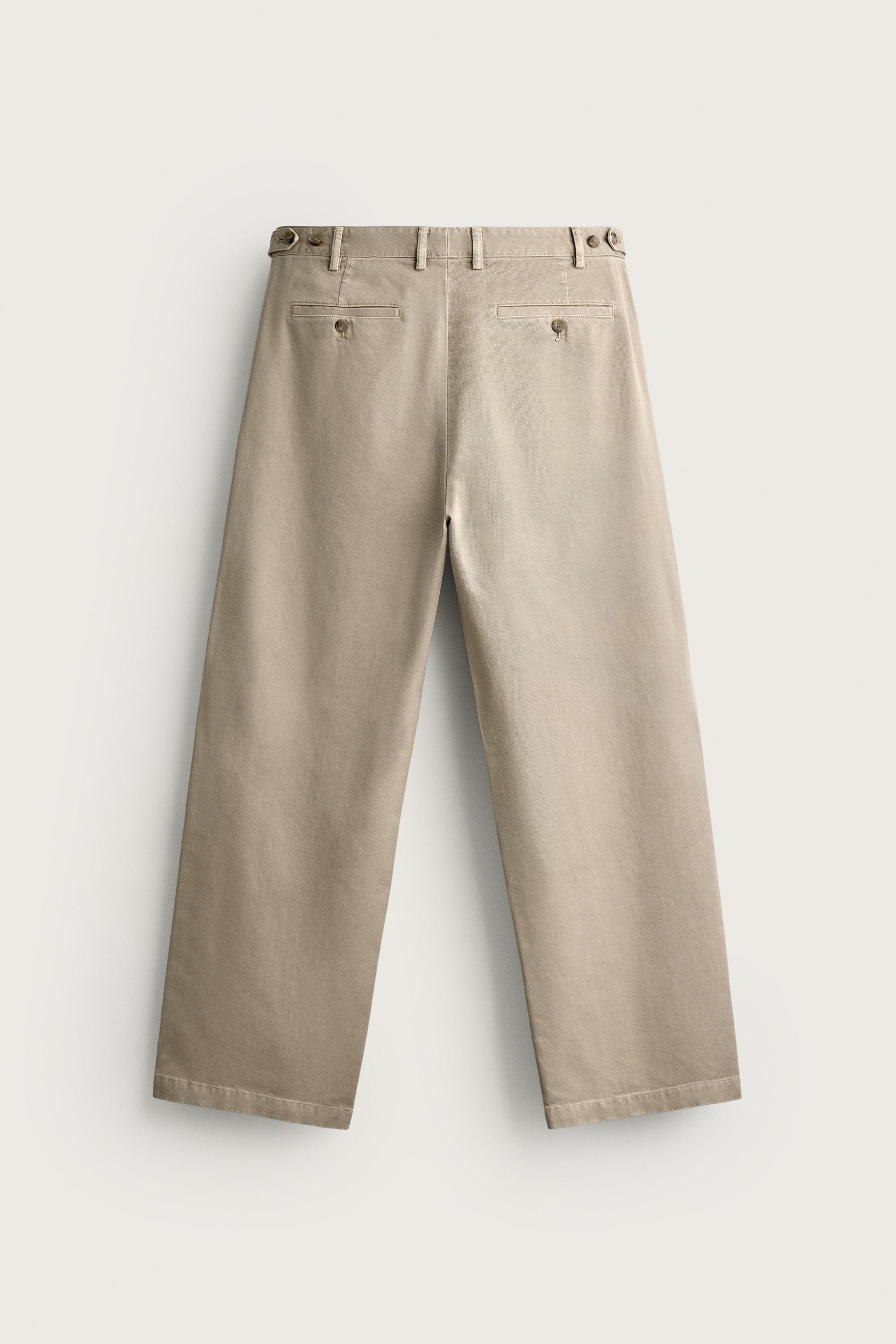 RELAXED FIT PLEATED CHINO PANTS